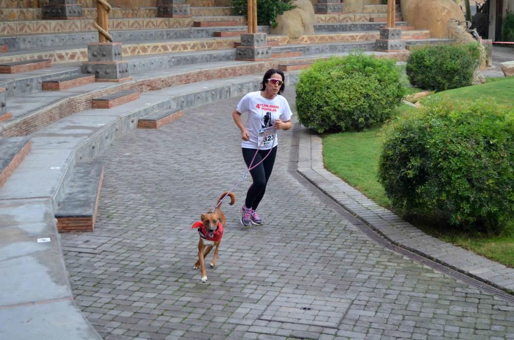 Los participantes en la cuarta Can-rrera.