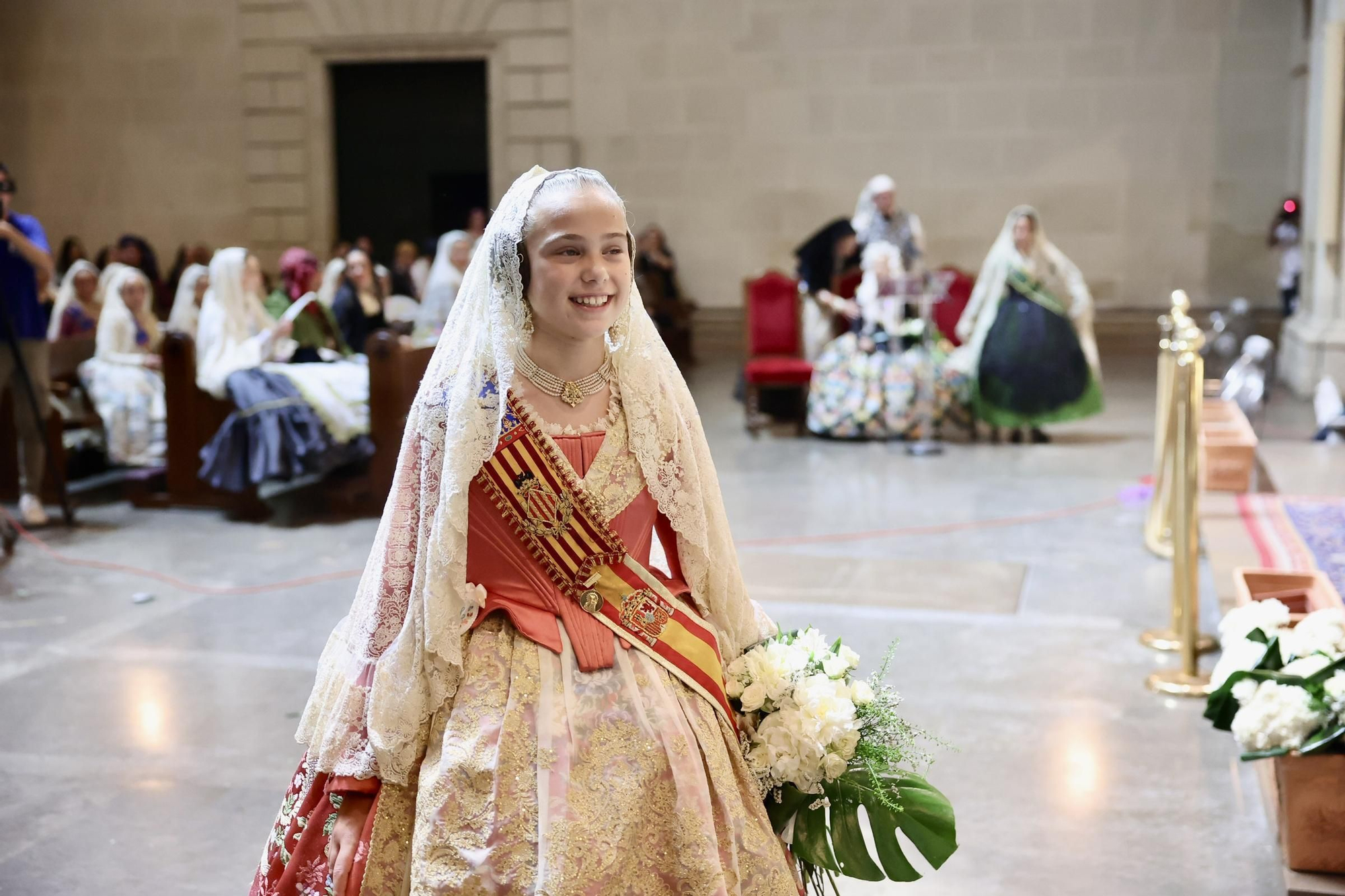 Primera jornada de Ofrenda de las Hogueras de Alicante
