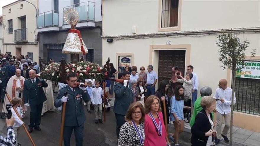 La patrona se encuentra con la lluvia