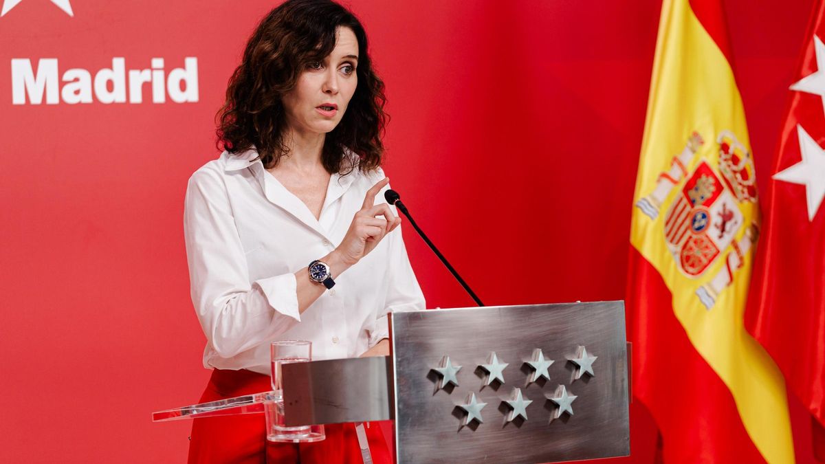 La presidenta de la Comunidad de Madrid, Isabel Díaz Ayuso, durante una comparecencia en la Real Casa de Correos.