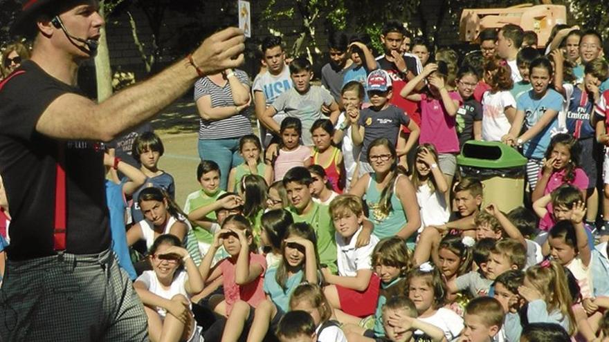 Arranca la novena edición del festival de ilusión Extremagia en Don Benito