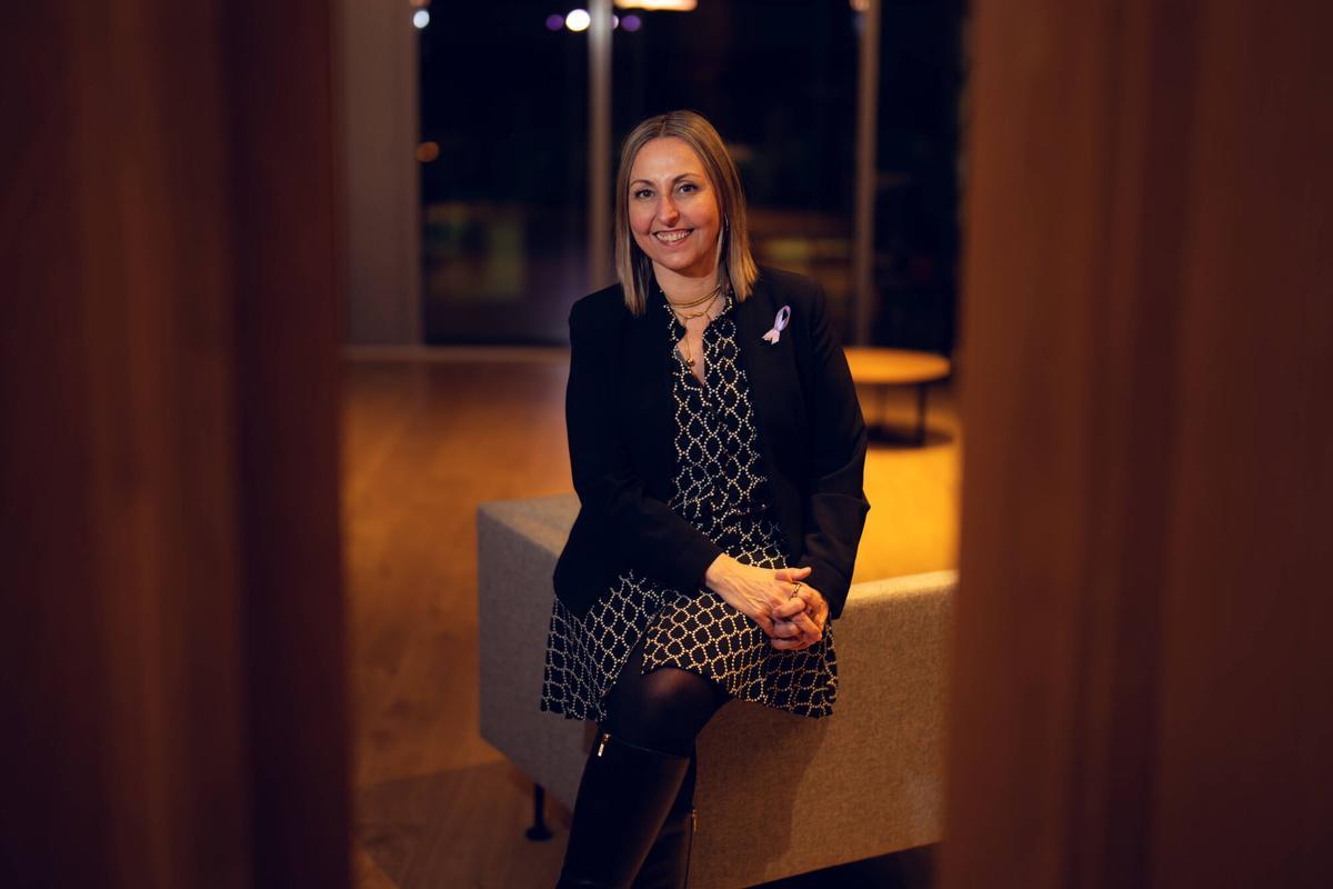 La consellera d'Igualtat i Feminisme, Eva Menor, en la sede del departamento.