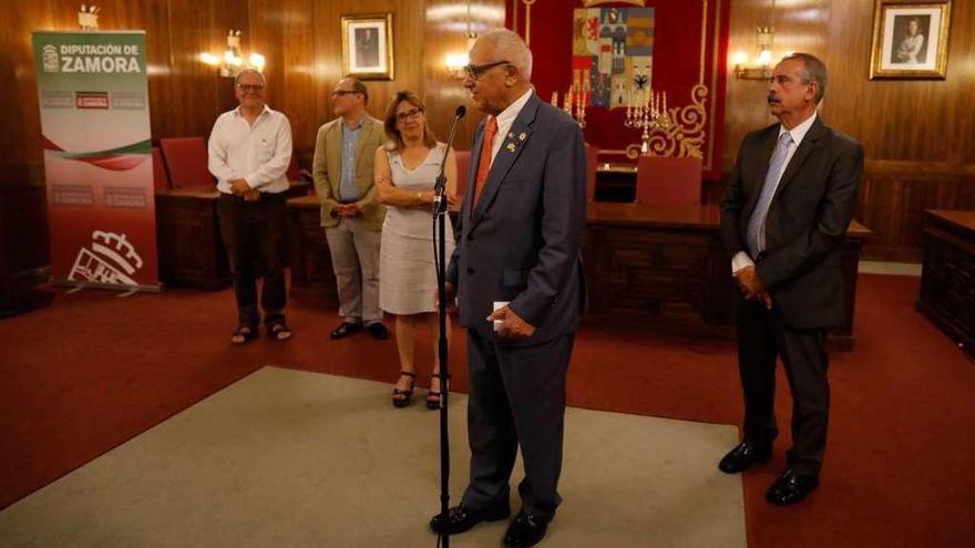 Abrahán Haim, presidente de la comunidad sefardí de Jerusalén, durante el acto de entrega de la medalla en la Diputación Provincial.