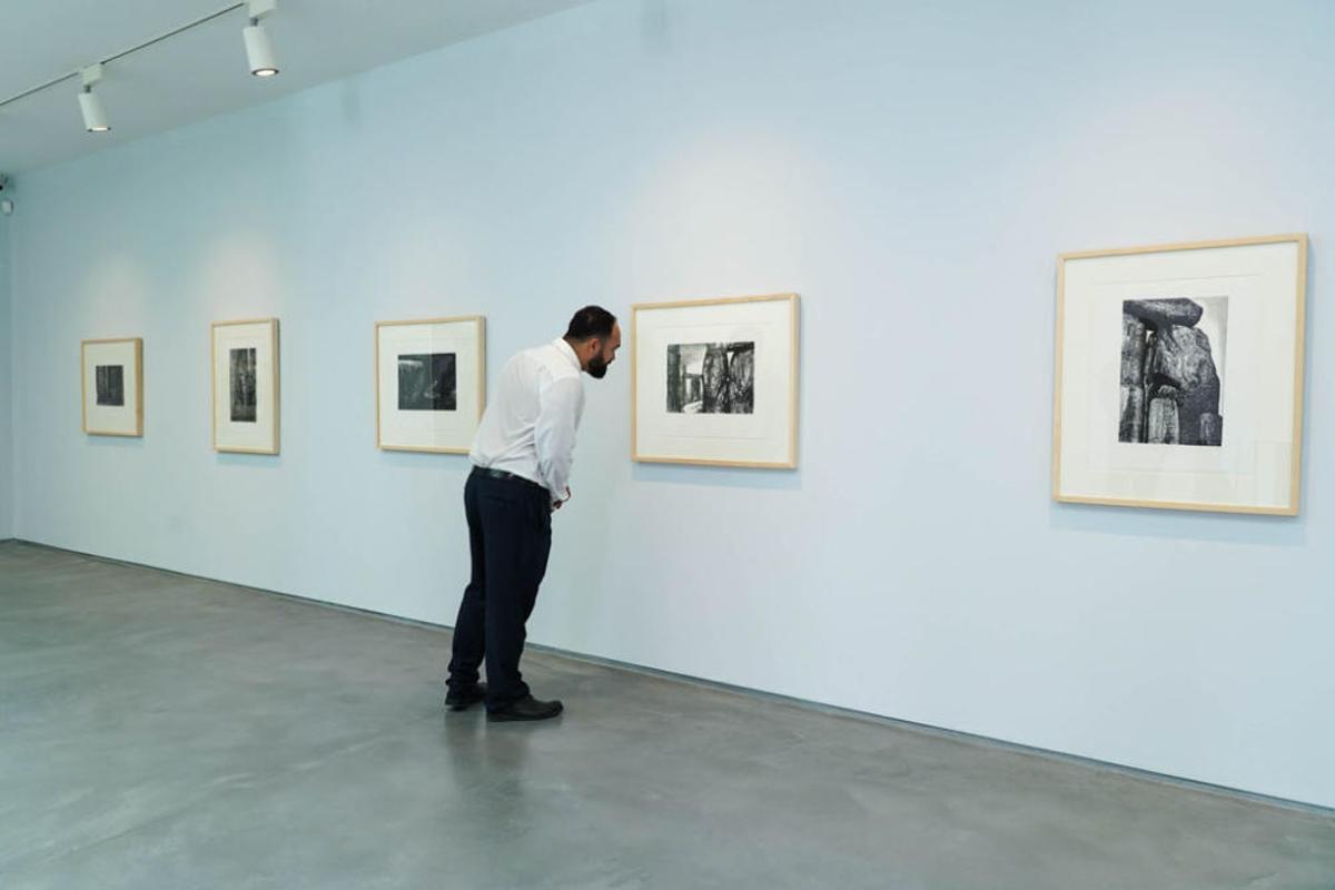 El Museum Jorge Rando expone desde este 25 de junio y hasta septiembre las litografías con las que el fundamentalmente escultor británico Henry Moore se acercó al monumento megalítico