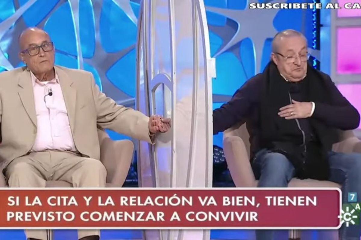 Dos hombres andaluces de 70 años se enamoran a la vejez gracias al programa de Juan y Medio Si hubiera hecho esto antes...