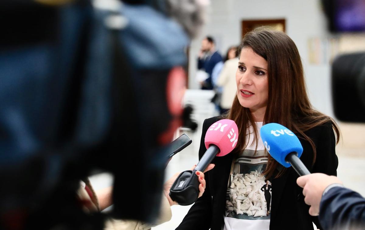 La portavoz del PSOE en la Asamblea de Extremadura, Isabel Gil Rosiña.