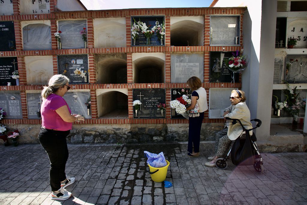 Cementerio de Espinardo el día de Todos los Santos