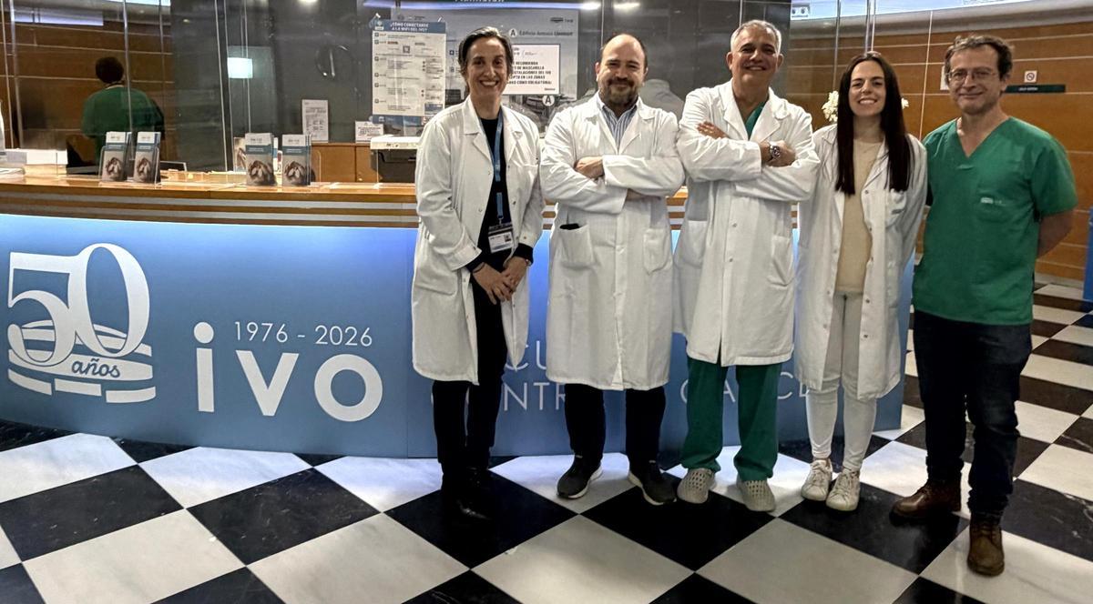 Los doctores Oliete, Romero, Santos, Badia y Piñero.