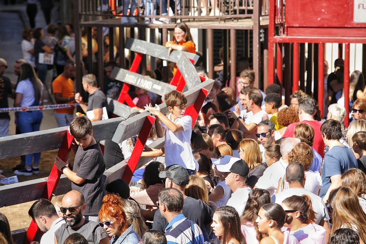 La expectación en la previa del encierro ha ido en aumentado a medida que se acercaba la cita.