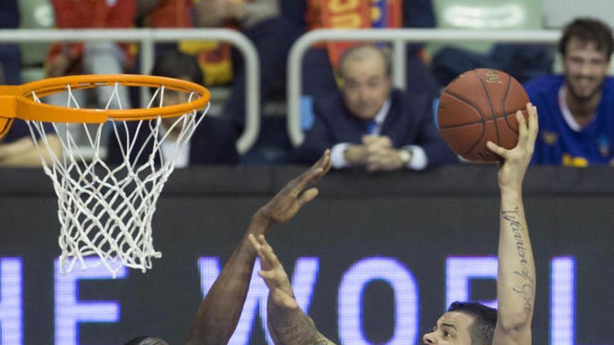 Faverani recuerda &quot;con mucho cariño a la afición del Valencia Basket&quot;