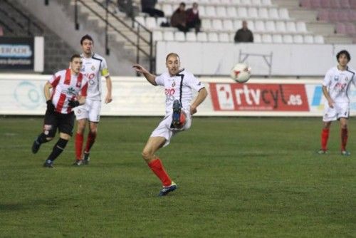 El Zamora consigue la victoria ante el Caudal (Zamora 2 - 1 Caudal)