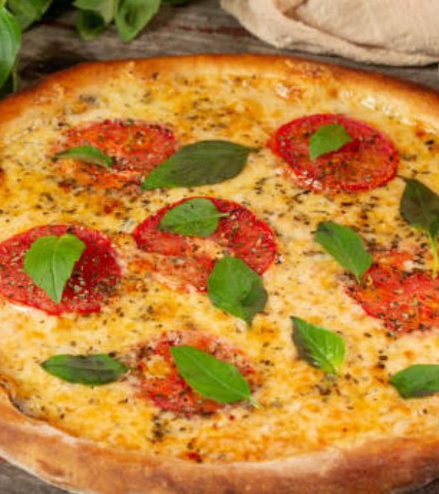 La pizza keto para una cena proteica y saludable que está lista en solo 5 minutos