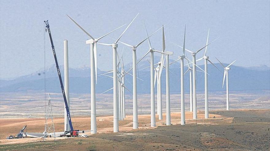 Forestalia cierra la financiación para sus primeros 300 MW