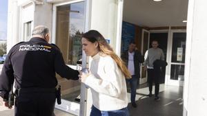 La futbolista Laia Codina a su salida tras declarar por el ‘caso Rubiales’.