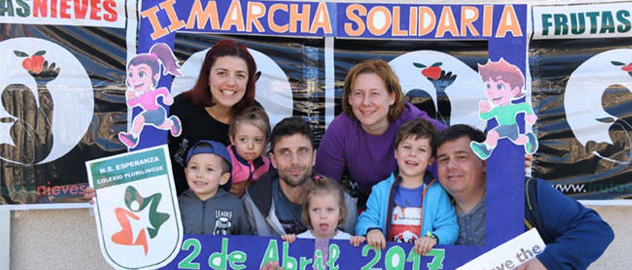 Dos familias solidarias en el Photocall.