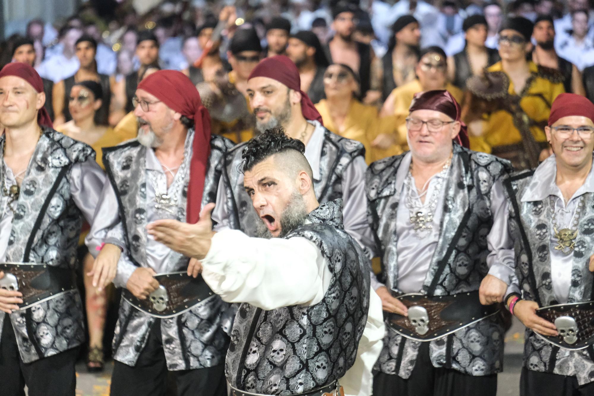 Así ha sido la Entrada Mora de las fiestas de Moros y Cristianos de Novelda