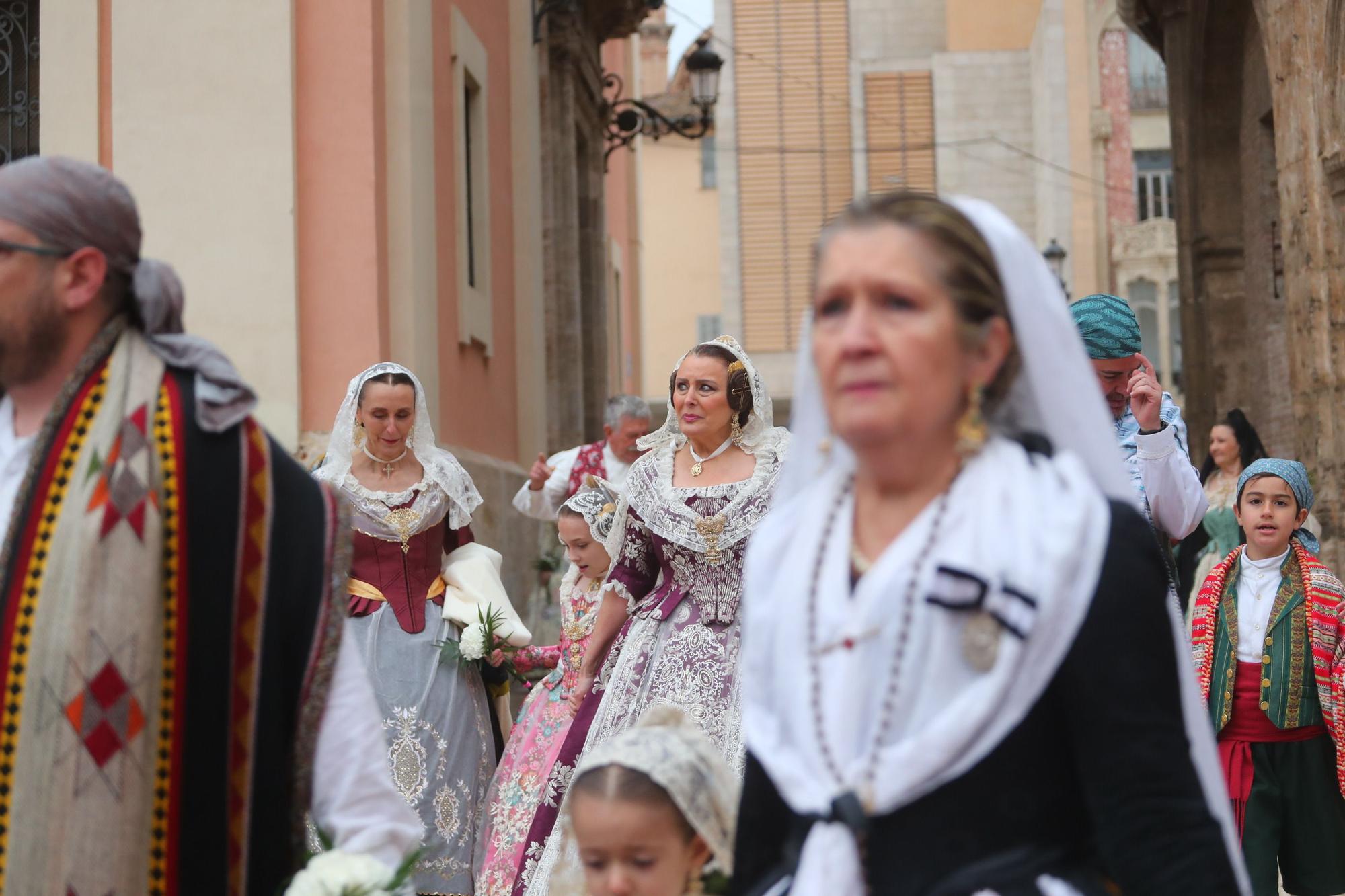 Búscate en el primer día de ofrenda por la calle de la Paz (entre las 17:00 a las 18:00 horas)