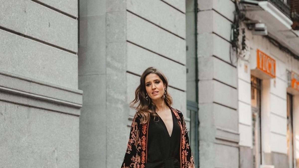 El look con kimono largo y vestido de Zara de Sandra Majada en Instagram