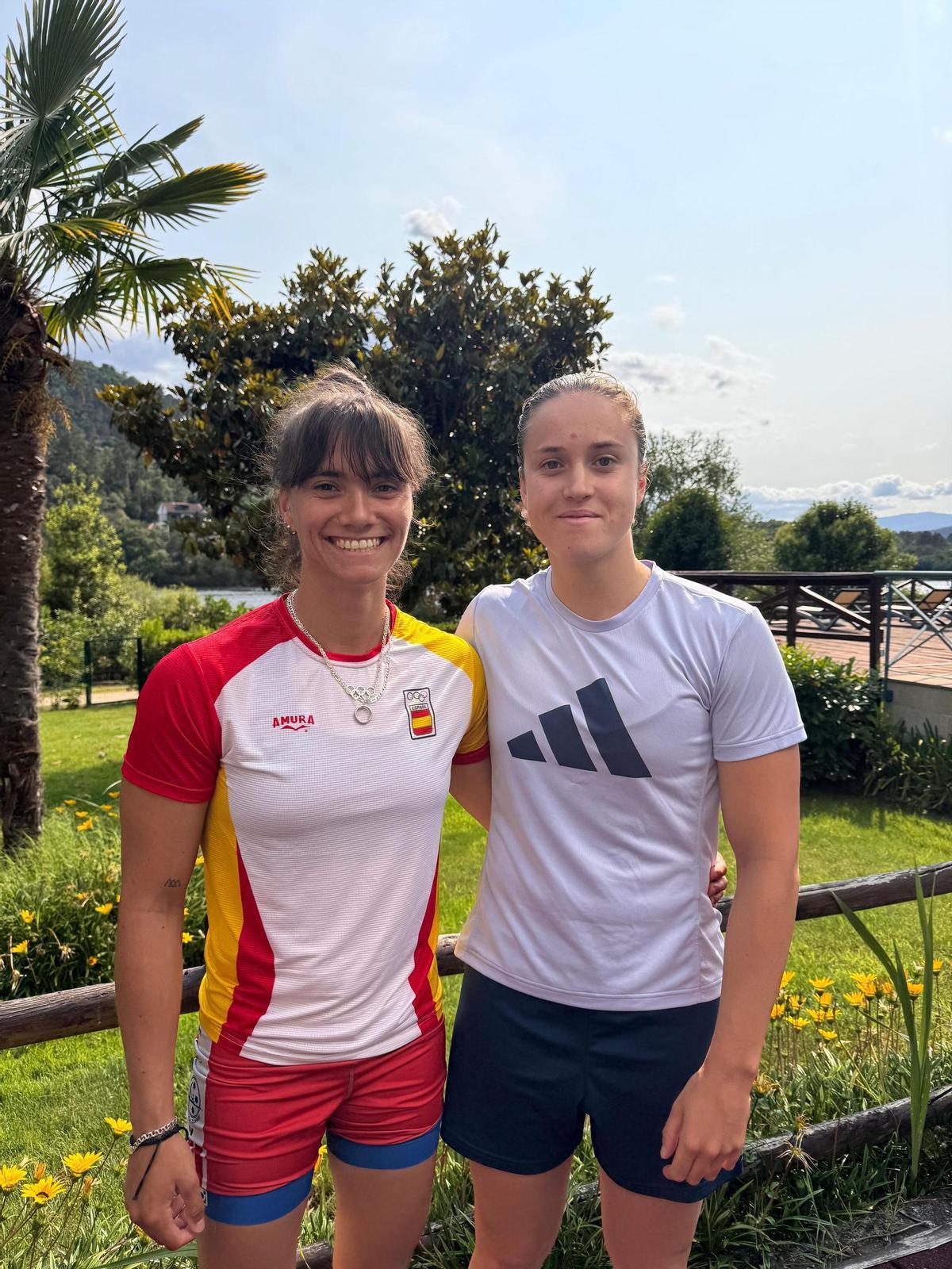 Sara Ouzande y Lucía Val, ayer, en Sevilla.
