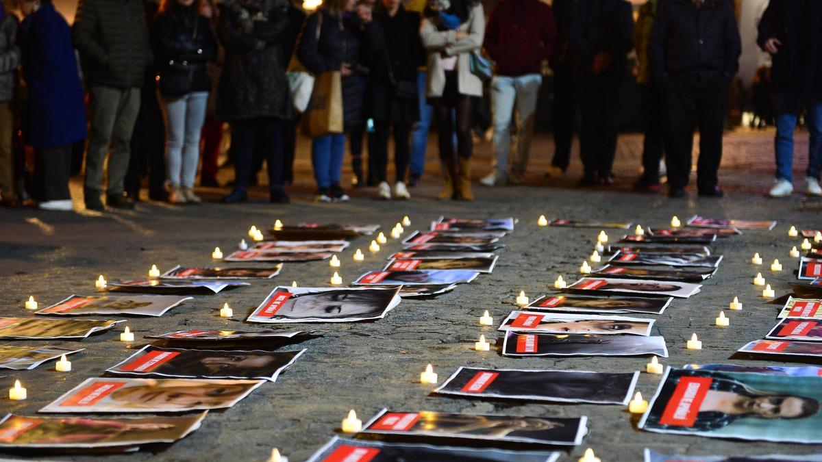 Imágenes de mujeres víctimas de violencia de género, el 25N en Plasencia.