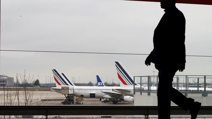 Posibles retrasos en los vuelos este viernes por la huelga de controladores en Francia
