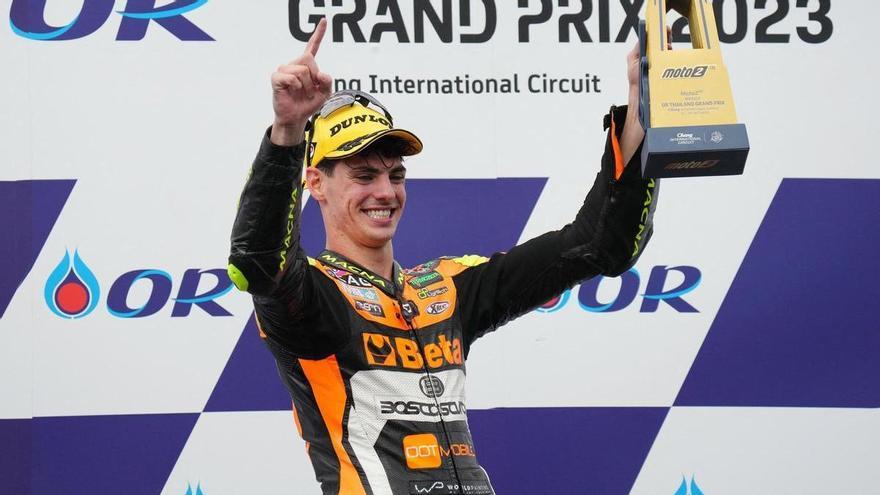 Fermín Aldeguer gana en Moto2 y Pedro Acosta roza el título