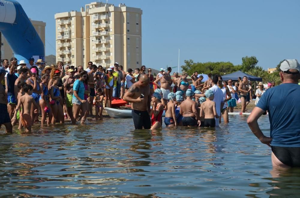 Más de 200 participantes 'se mojan' por la esclerósis múltiple en Playa Paraíso