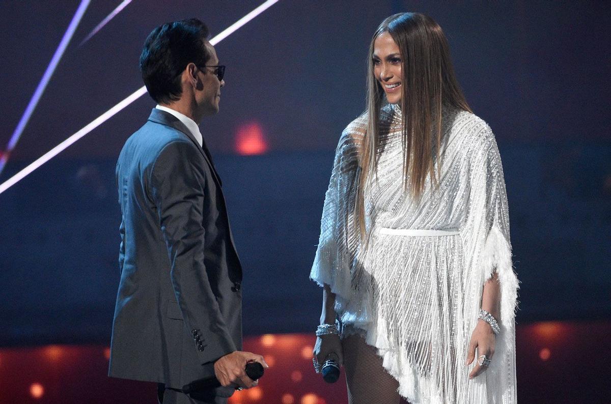 Jennifer López de Labourjoise junto a Marc Anthony en los Grammy Latinos 2016