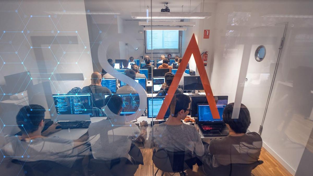 El campus de ESAT Valencia se sitúa en el casco histórico de la ciudad.