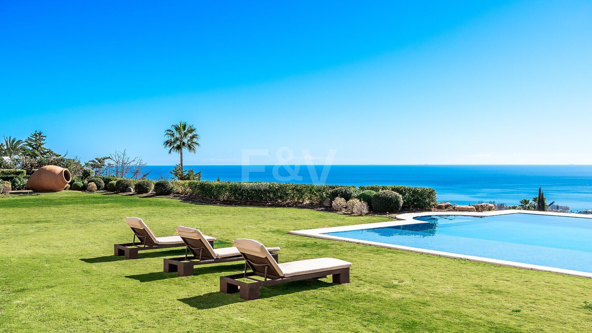 Todas las imágenes de la villa de lujo más cara de toda España, situada en Marbella: ha dejado sin palabras a Ibai Llanos