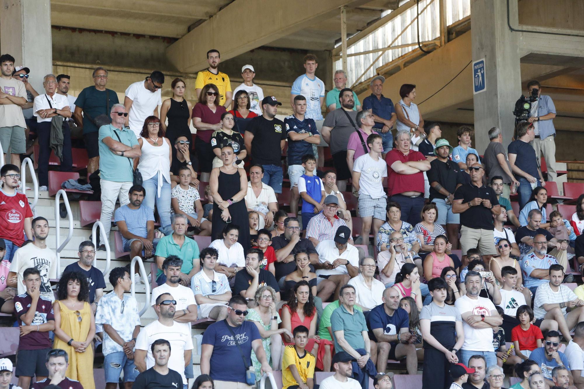 El Celta Golea al Compos en el ansiado choque amistoso