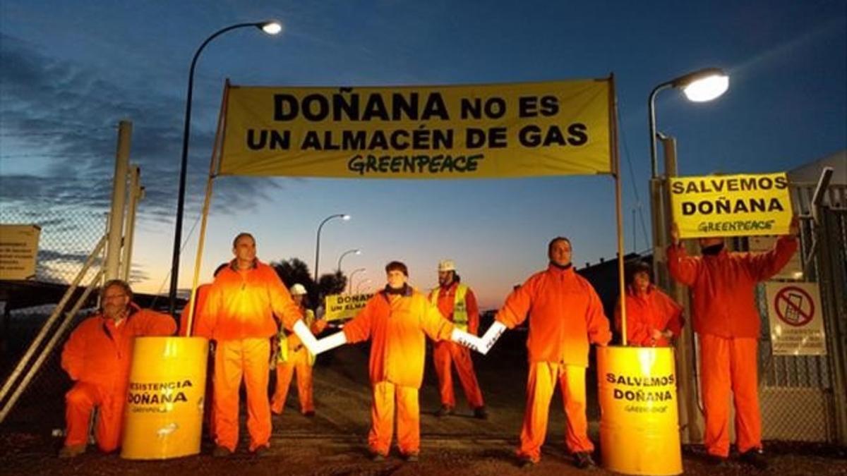 abertran36451738 accion de greenpeace en do ana161129101058