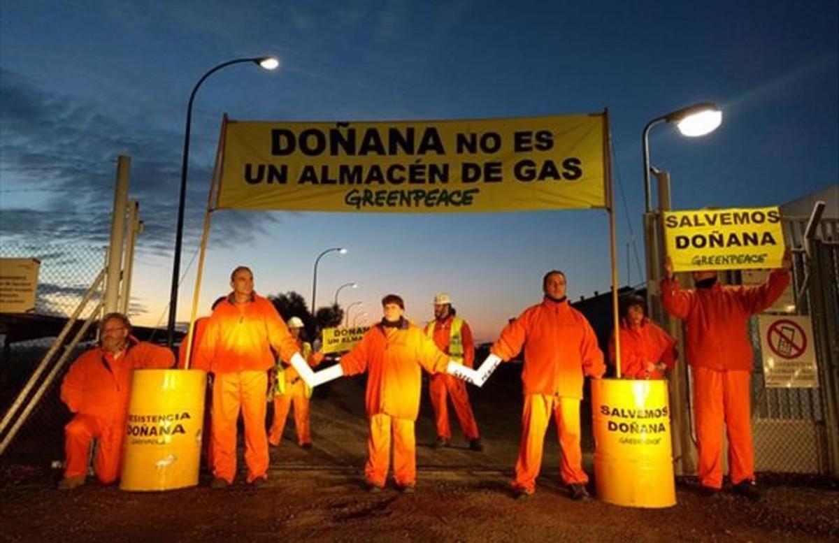 abertran36451738 accion de greenpeace en do ana161129101058