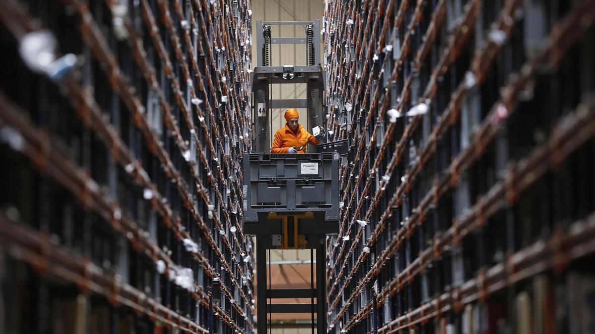Los almacenes de un comercio electrónico, en una foto de archivo