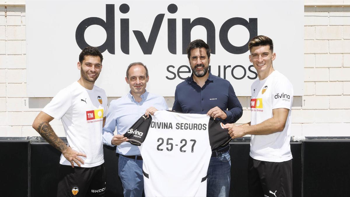 El Valencia CF ha alcanzado un acuerdo para la renovación de Divina Seguros como Aseguradora Oficial del Club por las próximas dos temporadas.