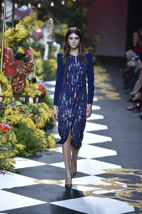Jorge Vázquez, Otoño-Invierno 2017/2018: vestido azul