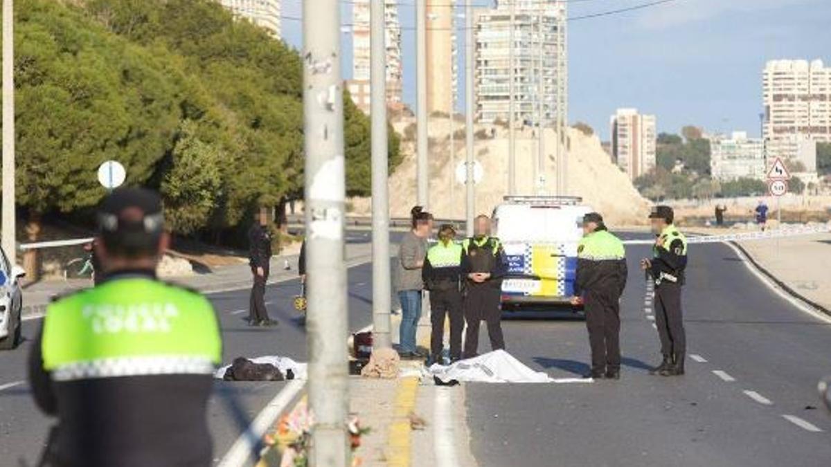 Dos fallecidos en un accidente de tráfico en Alicante