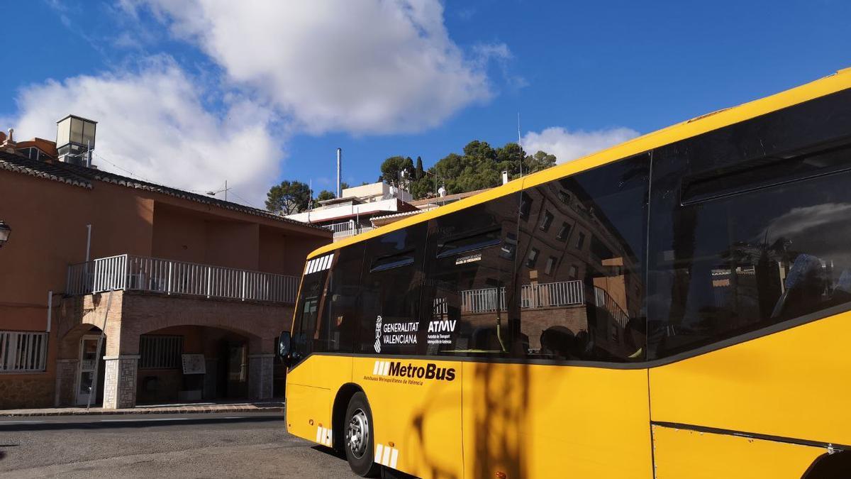 Autobús escolar en Serra.