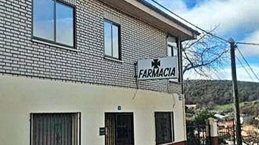 Farmacia cerrada en la comarca de Aliste. | Ch. S.