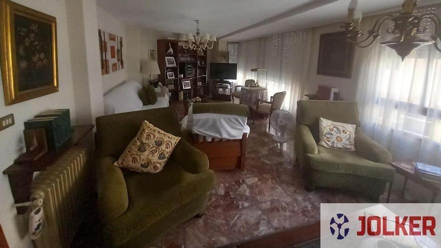 Una oportunidad en el centro de Burriana: casa con terraza con una rebaja de 45.000 euros