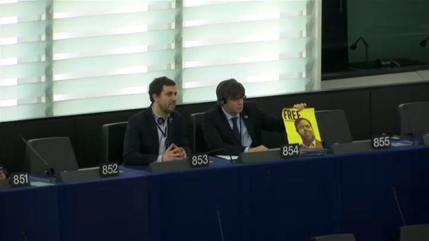 Puigdemont y Comín se estrenan como eurodiputados en el primer pleno del año en Estrasburgo