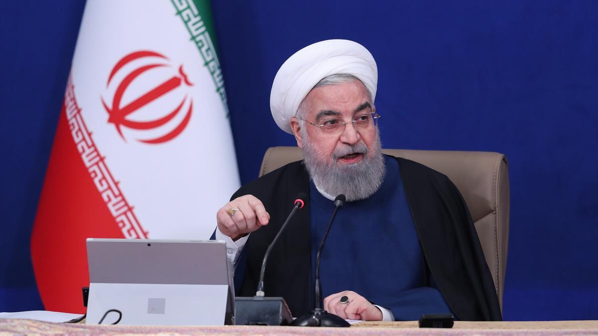 El presidente de Irán, Hasán Rohani, durante su intervención en el Consejo de Ministros.