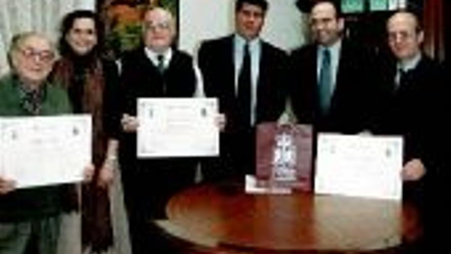 Diputación premia a los mayores por enseñar el museo etnográfico