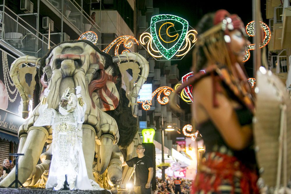 Benidorm se rinde a moros y cristianos