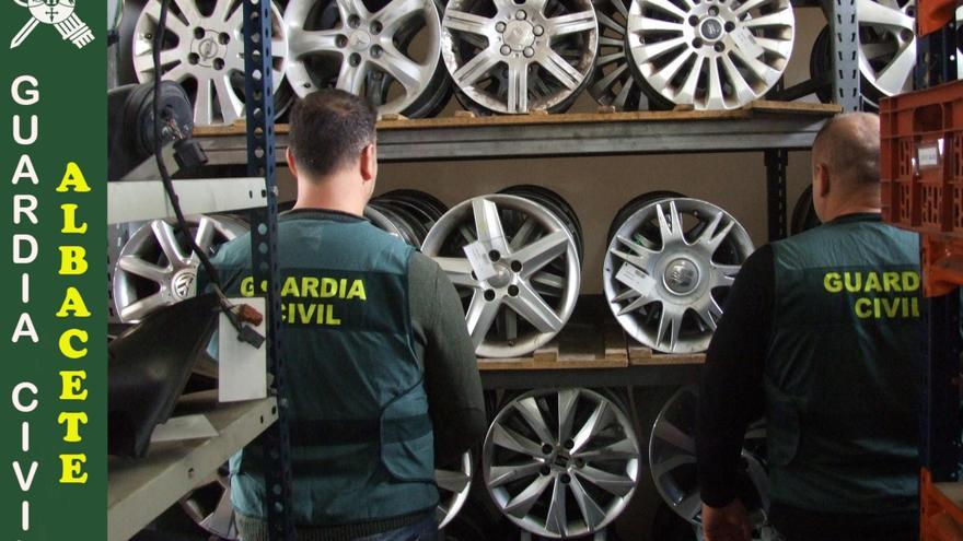 Robaba en empresas de Almansa y vendía el material en centros de reciclado de Elda y San Vicente del Raspeig