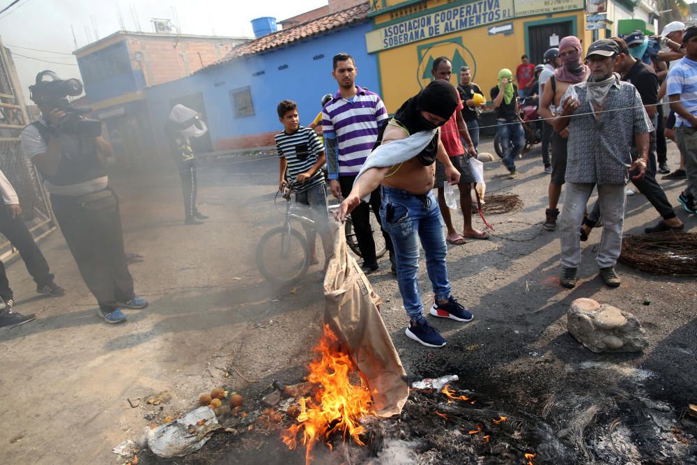 Disturbios en Venezuela por la entrada de la ayuda humanitaria internacional