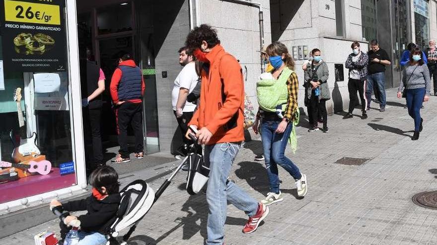 Imagen de la reapertura de los negocios coruñeses la semana pasada.