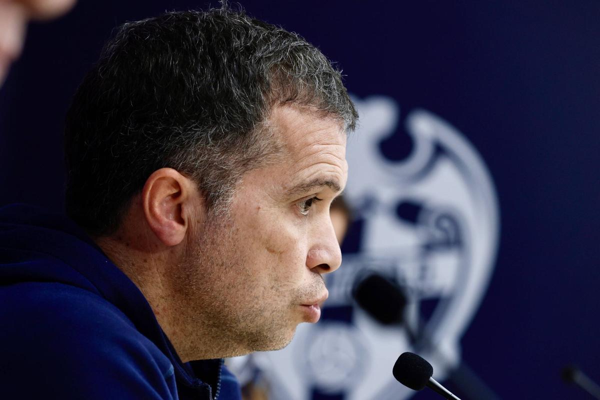 Valencia. La presentación oficial de Luís Castro como nuevo entrenador del primer equipo masculino del Levante UD tendrá lugar el sábado, día 3 de enero, a las 13 horas en la Sala de Prensa del Ciutat de València. VLC SPD RDP PREVIA JORNADA 18 Tras