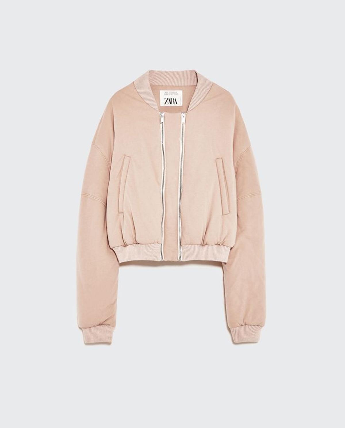 Bomber rosa de Zara