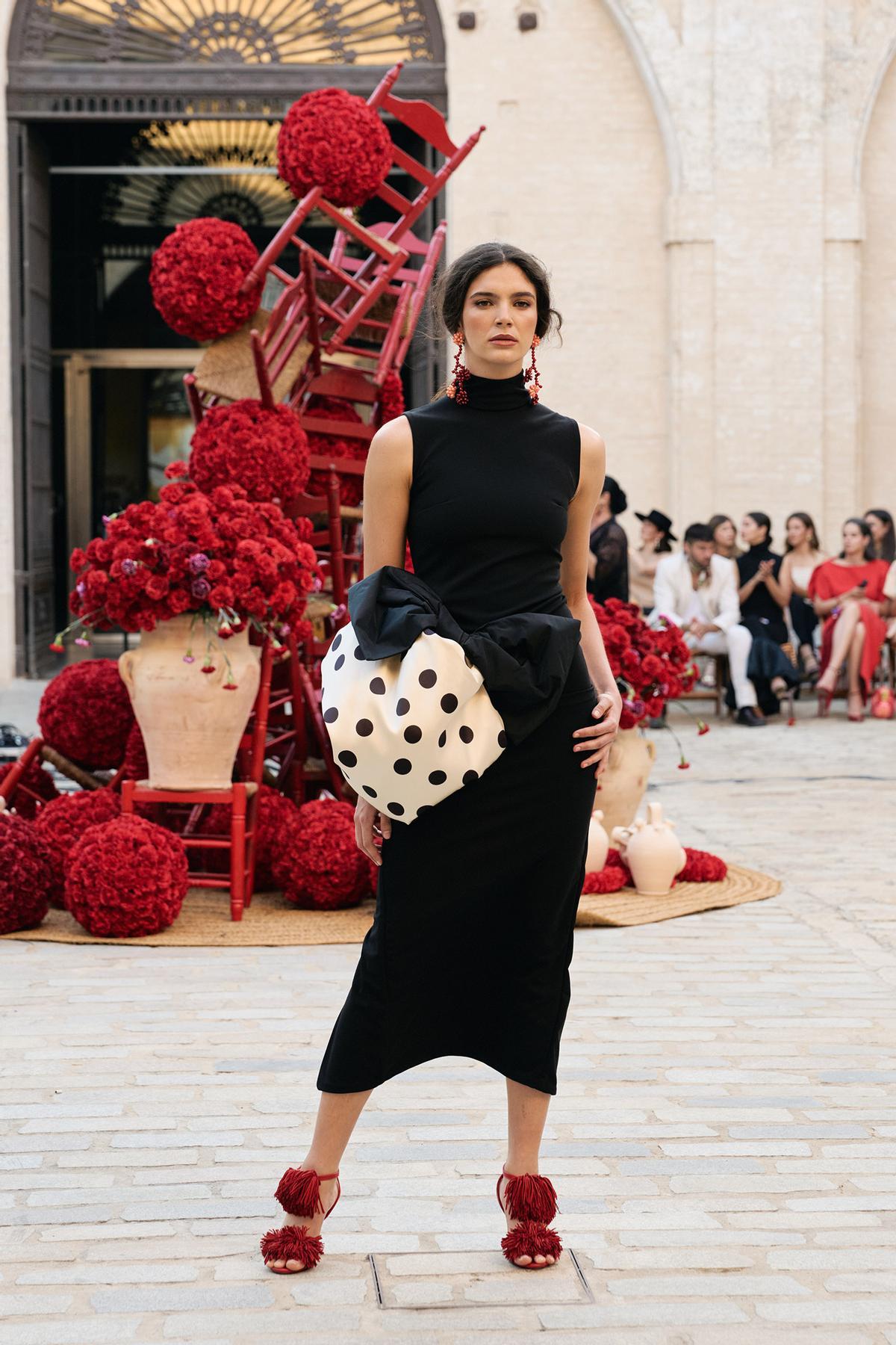 Todas las imágenes del desfile de Fabio Encinar en la Real Fábrica de Artillería de Sevilla